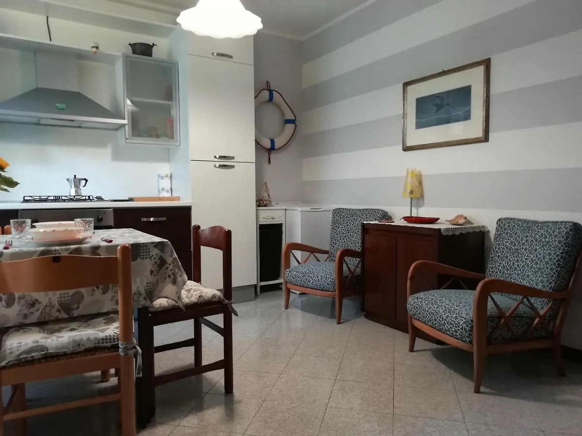 Da Antonietta By Holiday World Apartment Chiavari