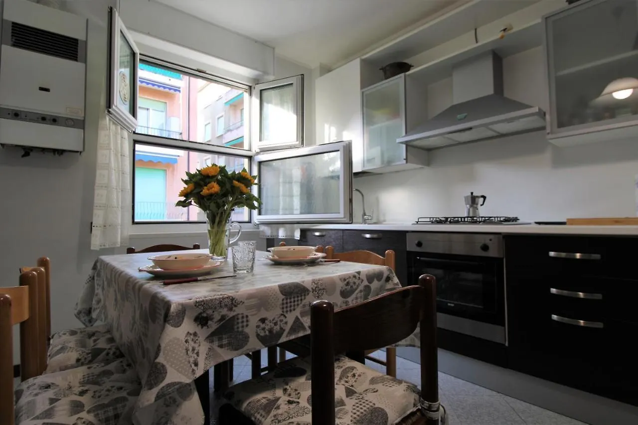 Da Antonietta By Holiday World Apartment Chiavari