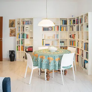 076 - Casa La Libreria, Centro Citta Di Chiavari, 500 Metri Da Mare E Spiagge - 2 Da Letto Apartment
